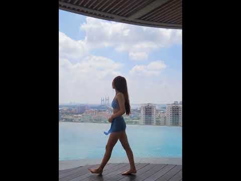 Vietnamese Teen Bikini Model 8K